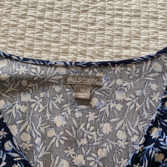 🤑 BOGO!🤑Falls Creek | Blue floral button up dress size XL - Picture 4 of 7